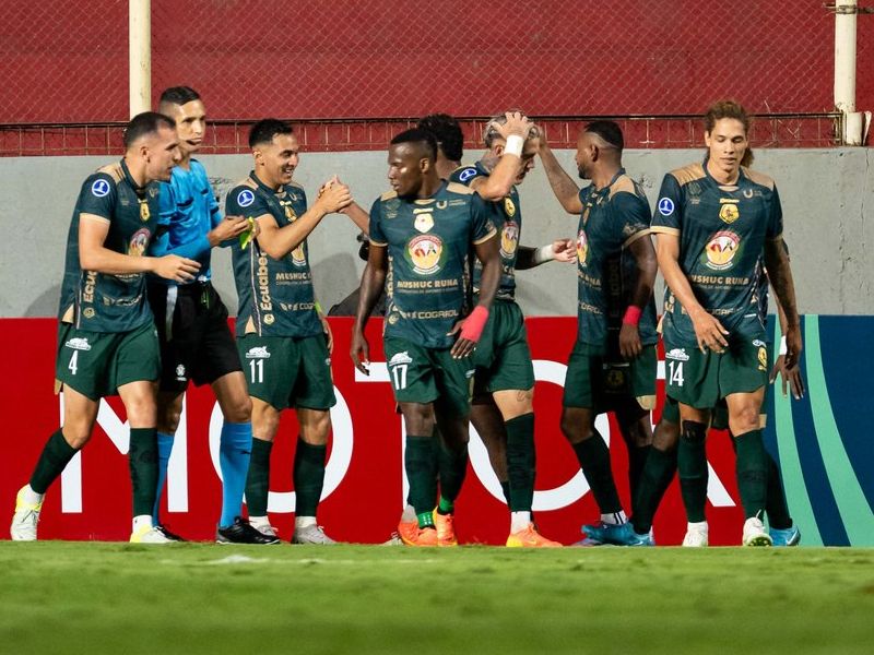 Mushuc Runa lidera su grupo E tras vencer 1-0 a Unión de Santa Fe