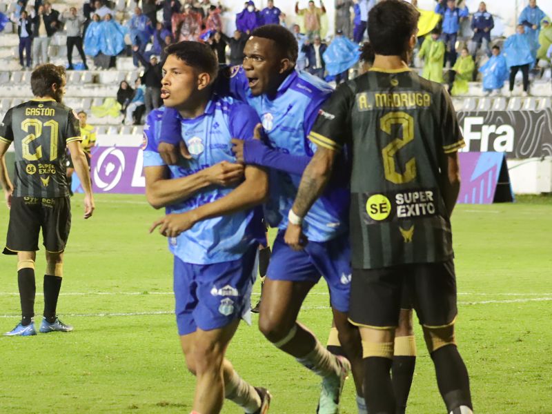 Macará y Manta reparten puntos tras vibrante 2-2 en la Liga Pro