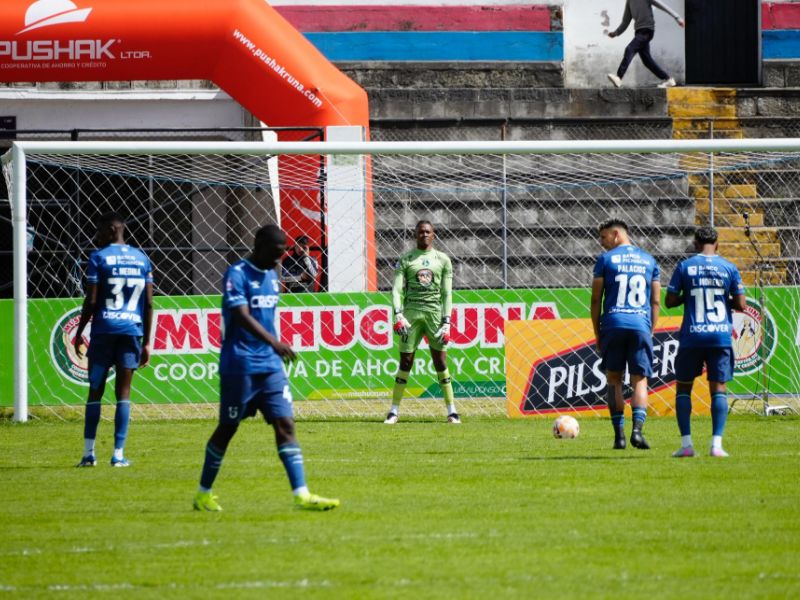Empate con sabor amargo entre Mushuc Runa y Universidad Católica en Riobamba