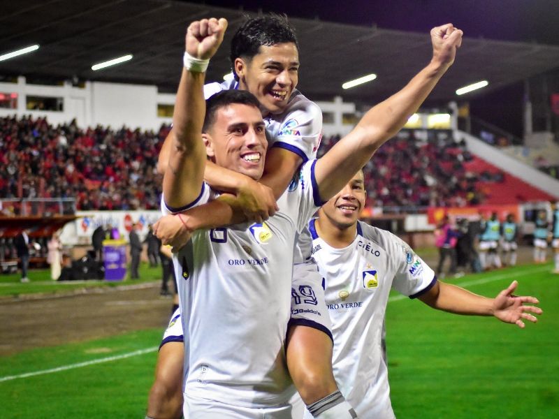 Cuenca rescata un punto ante Delfín en la recta final del partido