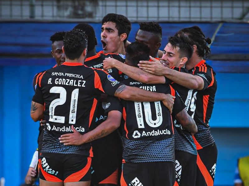 Emelec golea 4-2 a Manta en el Jocay y suma tres puntos clave
