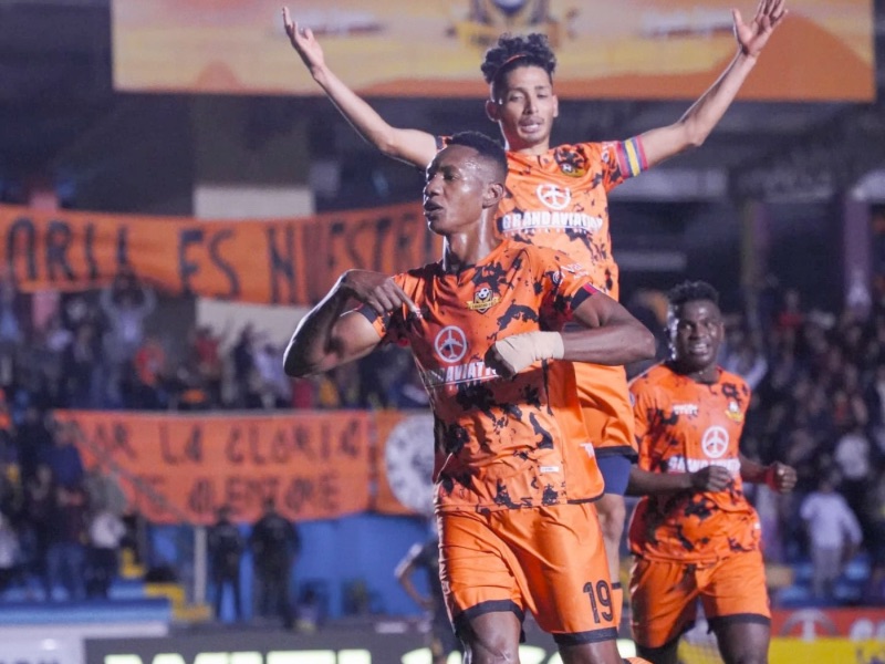 Triunfo Vital en Loja: Libertad Vence a Aucas con Goles de Caicedo