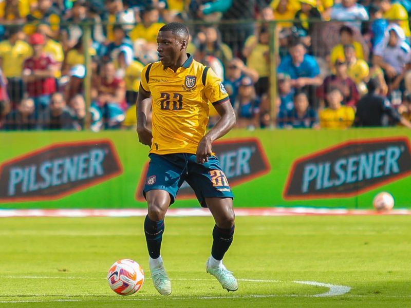 Moisés Caicedo expulsado ante Argentina y baja para el debut de Ecuador en el Mundial 2026