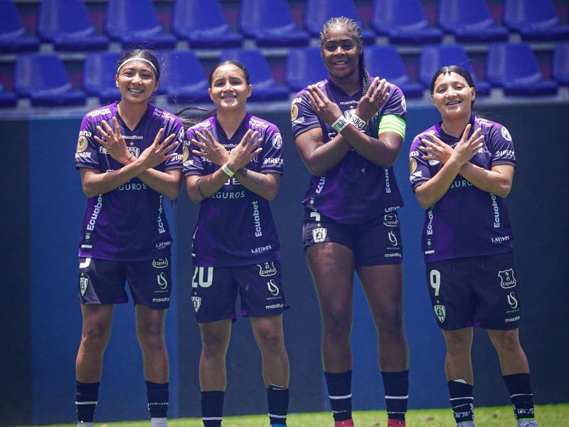 Dragonas IDV se impone 2-0 a Guerreras Albas en la primera final de la Superliga Femenina
