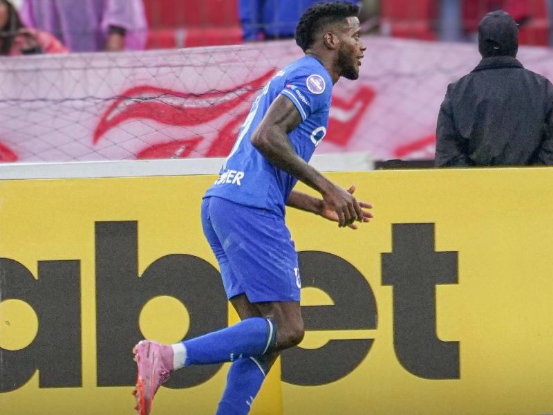 Universidad Católica sorprende a Liga de Quito y gana 4-2 en Casa Blanca