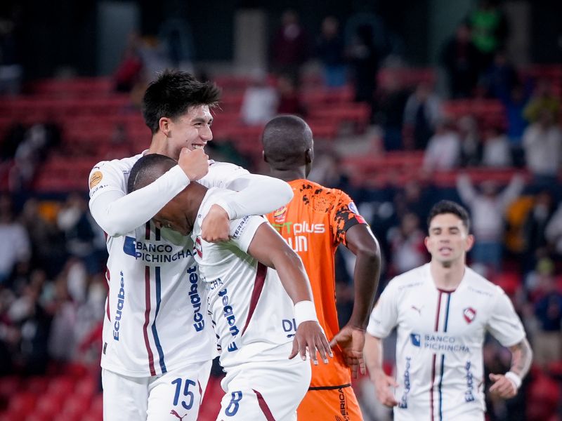 ¡LDU No Cede Terreno! Liga de Quito Vence 3-1 a Libertad y Se Mantiene en la Cima del Hexagonal