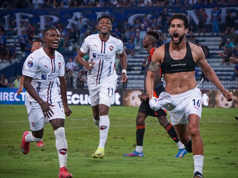 ¡Agónico 2-1! Jeison Medina sella el triunfo de LDU sobre Emelec en el final