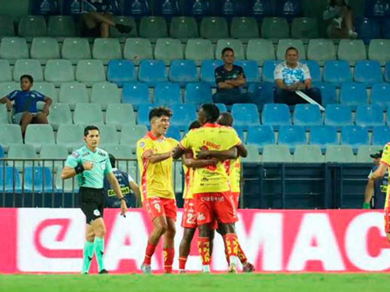 Aucas sorprende en el Capwell y derrota 2-0 a Emelec en la fecha 6 del Hexagonal