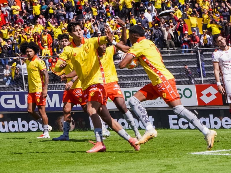 Aucas suma tres puntos vitales tras remontar ante Deportivo Cuenca