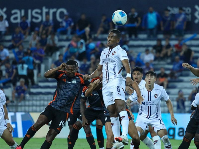 Liga de Quito y Emelec se juegan el pase a la final de la Copa Ecuador