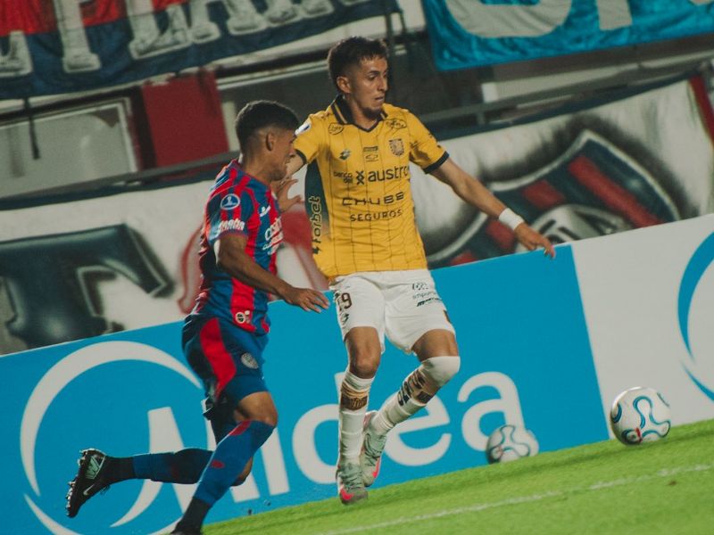 Deportivo Cuenca cae en Argentina: San Lorenzo se impone 2-0 por la Sudamericana