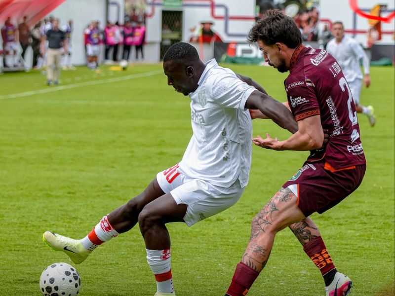 ¡Agónico triunfo en Echaleche! Mushuc Runa se lleva el Clásico del Ambato ante Técnico Universitario