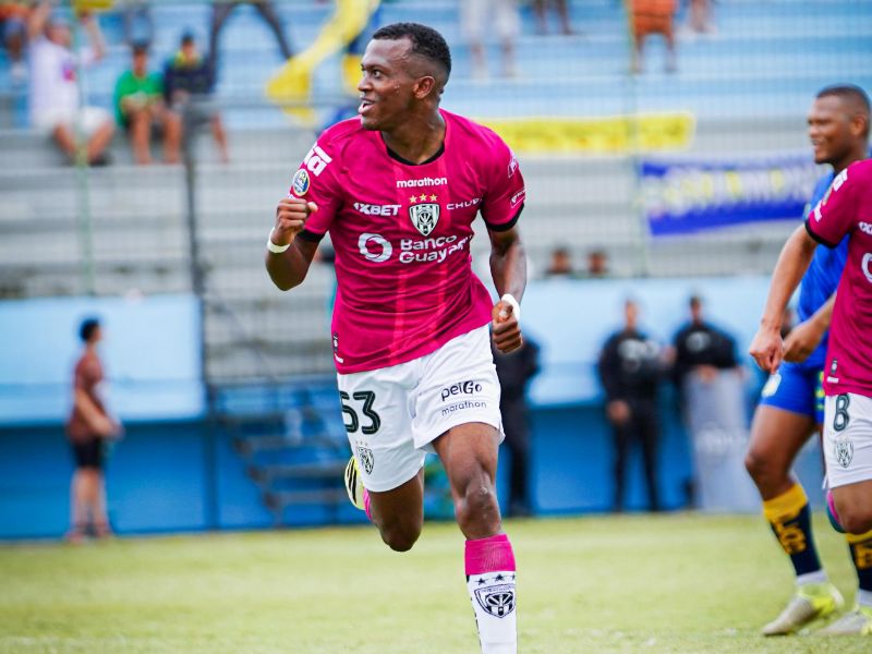 Independiente del Valle golpea en Manta y vence 1-0 a Delfín