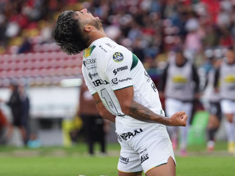 Orense golpea en Cuenca y se lleva una contundente victoria 3-1