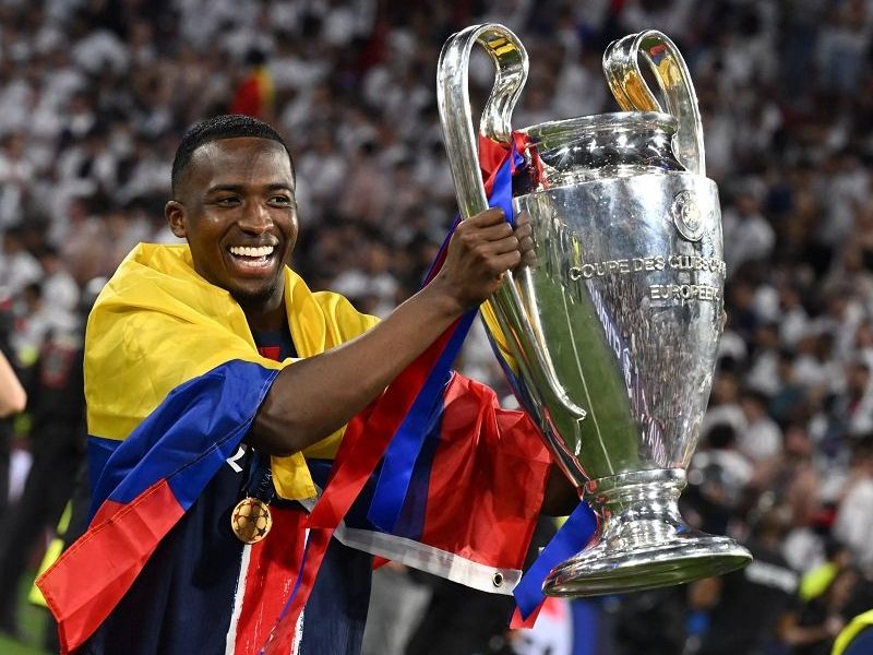 ¡Gloria Ecuatoriana en Europa! William Pacho se corona campeón de la Champions League