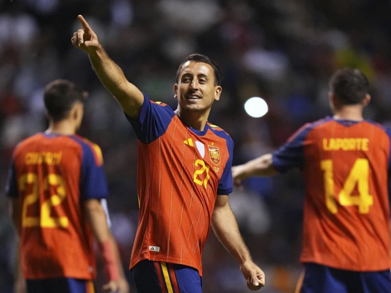 España se estrella ante el muro de Cabo Verde y deja escapar la victoria en su debut