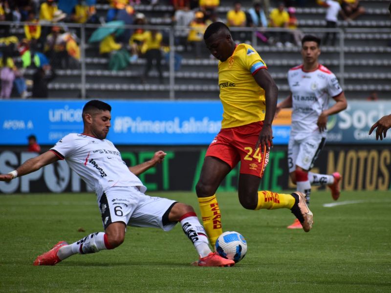 Aucas y Deportivo Cuenca, el equipo visitante logró una victoria por 2-0
