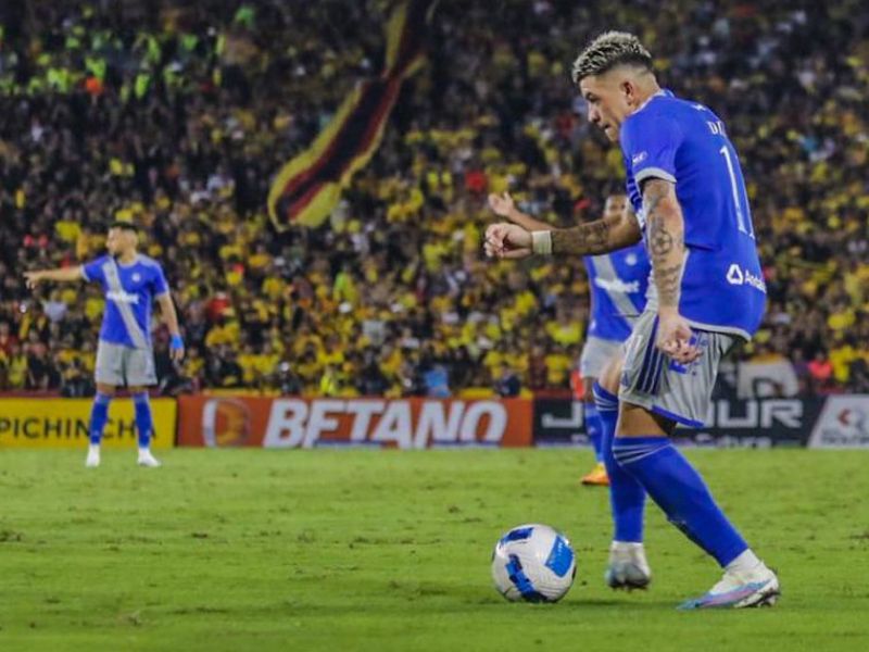 Emelec se impuso en el clásico del Astillero tras vencer por 3-1 a Barcelona SC