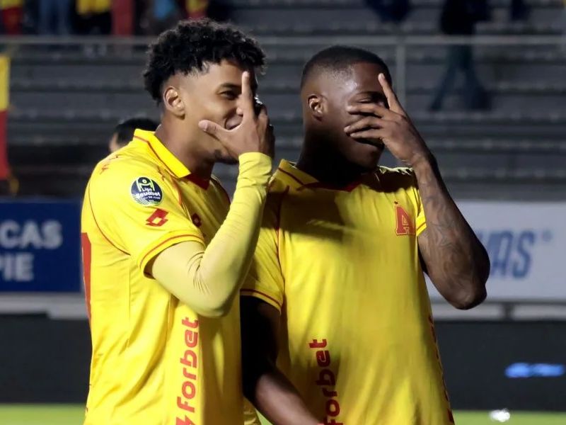 El Papá se impone: Victoria de Aucas sobre Guayaquil City en el Gonzalo Pozo