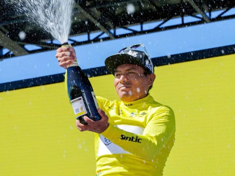 Jonathan Caicedo asalta el liderato y domina el Tour de Qinghai 2026