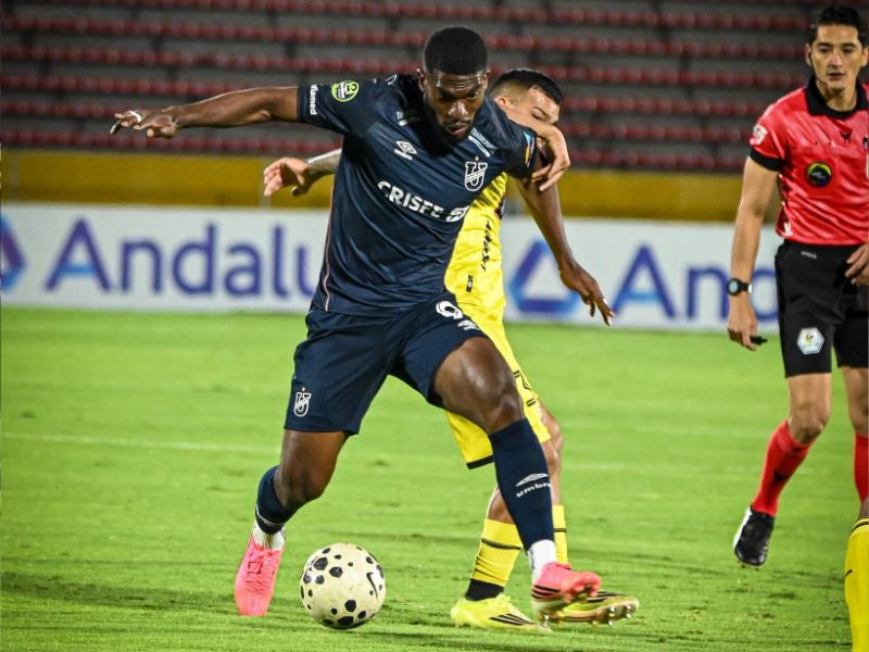 Universidad Católica tumba a Barcelona SC y se adueña del segundo puesto
