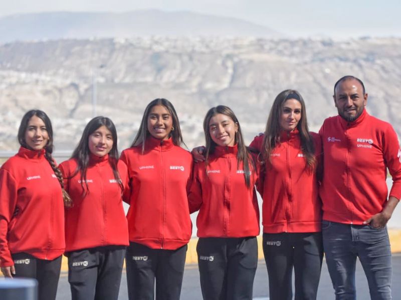 Ciclistas del Best PC Ecuador viajaron para participar en la vuelta a Guatemala Fememina 2026