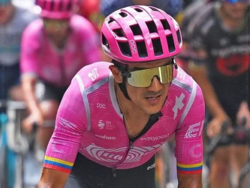 Richard Carapaz defiende con firmeza el Top 4 en la Vuelta a España y apunta directamente al podio