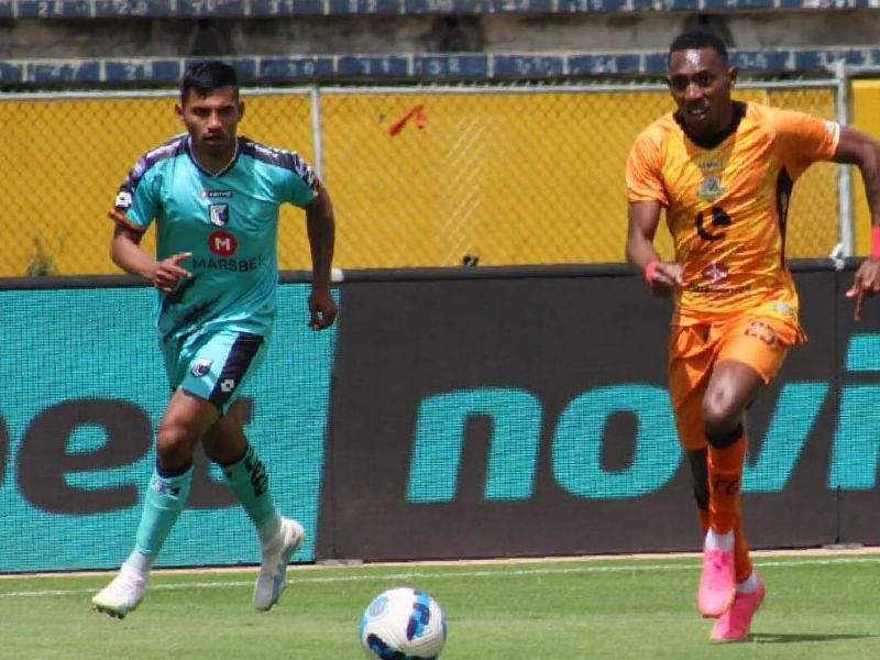 Cumbayá vence 2-1 a Libertad en el Estadio Olímpico Atahualpa en un emocionante encuentro