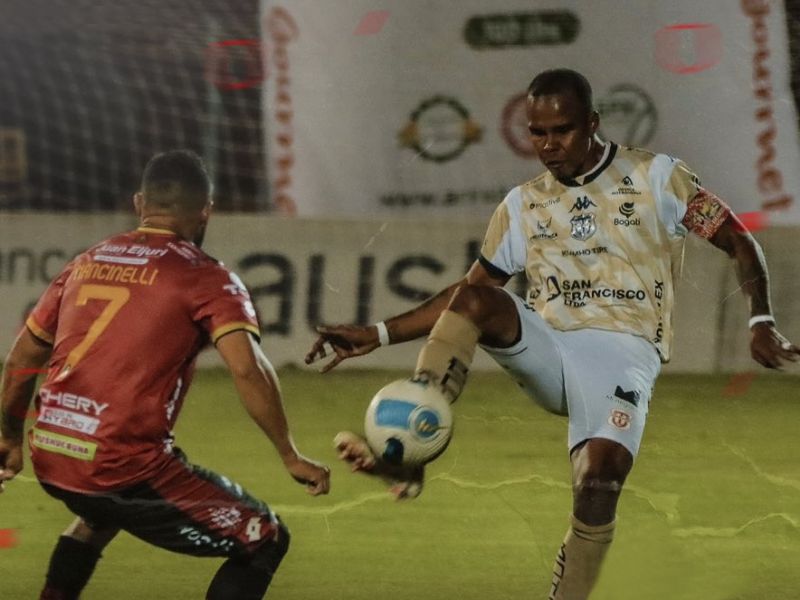 Deportivo Cuenca y Técnico Universitario igualan 1-1 en el cierre de la fecha cuatro de la LigaPro