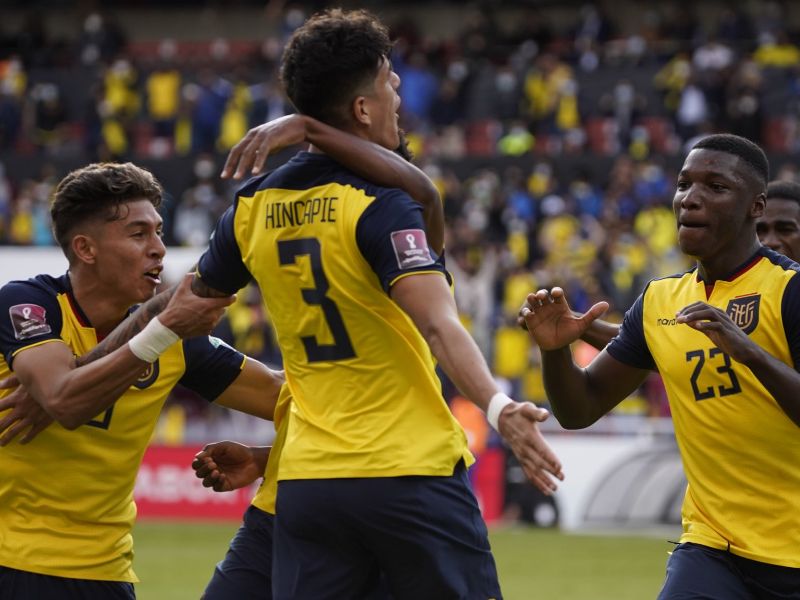 La Selección Ecuatoriana de Fútbol se prepara para su debut ante Argentina en las eliminatorias Mundialistas 2026