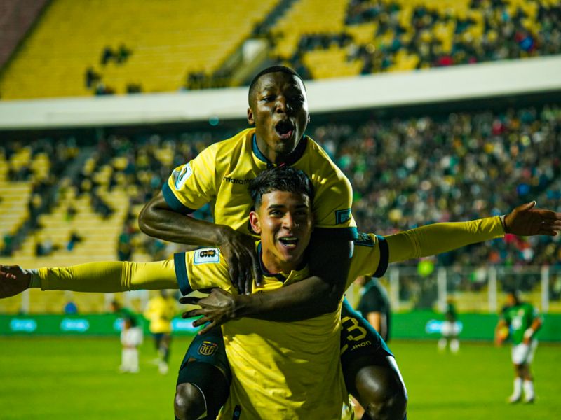 Ecuador vence a Bolivia 2-1 en un partido de Eliminatorias con emoción hasta el final con goles de Kendry Páez y Kevin Rodríguez