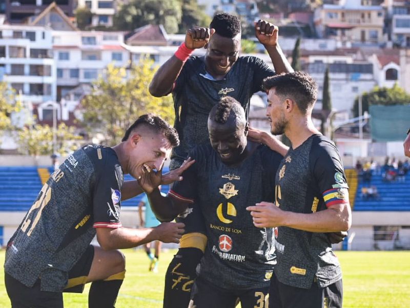 Libertad ganó 3-1 a Cumbayá y permanecen en la serie A
