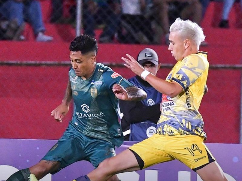 Delfín arranca con victoria en la Copa Sudamericana ante Real Tomayapo