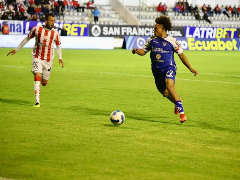 Empate vibrante en el Bellavista: Técnico Universitario e Imbabura igualan 1-1