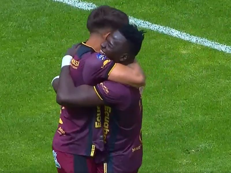 Mushuc Runa aplasta a Delfín con goleada de 5-0