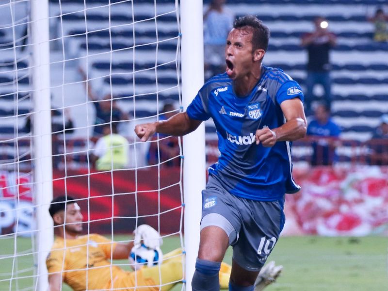 Emelec da vuelta al marcador y celebra una victoria 2-1 sobre Orense