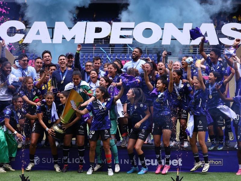 Hat-trick de Nayeli Bolaños impulsa a Dragonas IDV al título de la Superliga Femenina
