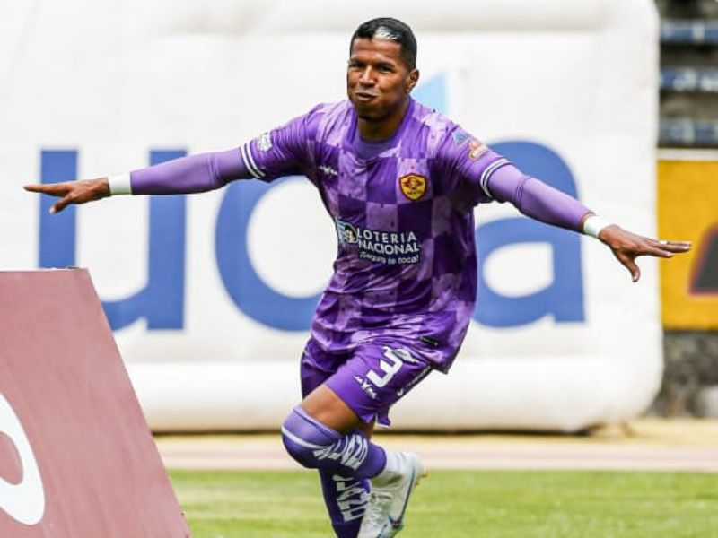 Aucas derrota 3-0 a Cumbayá y consigue sus primeros puntos de la segunda fase