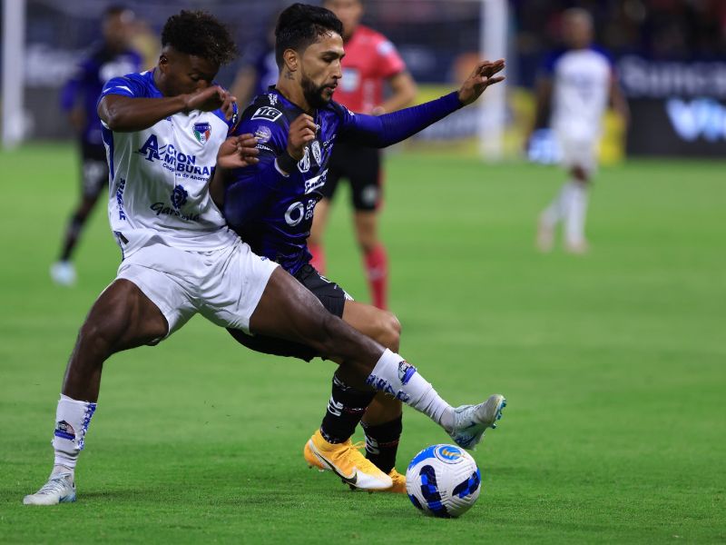Independiente del Valle se impone 3-1 ante Imbabura a pesar de la expulsión temprana