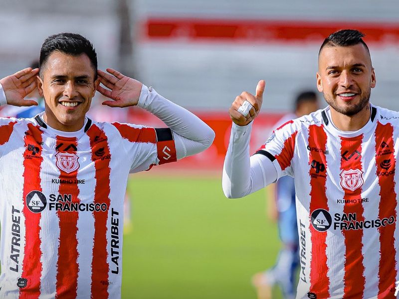 Técnico Universitario se luce con una imponente victoria 6-0 frente a Imbabura
