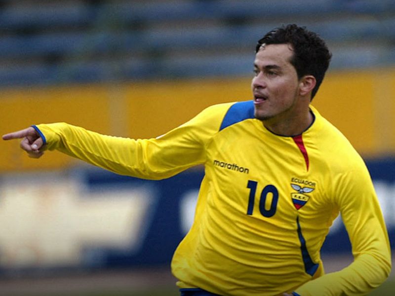 El 'Nine' vuelve a las canchas: Kaviedes regresa al fútbol profesional