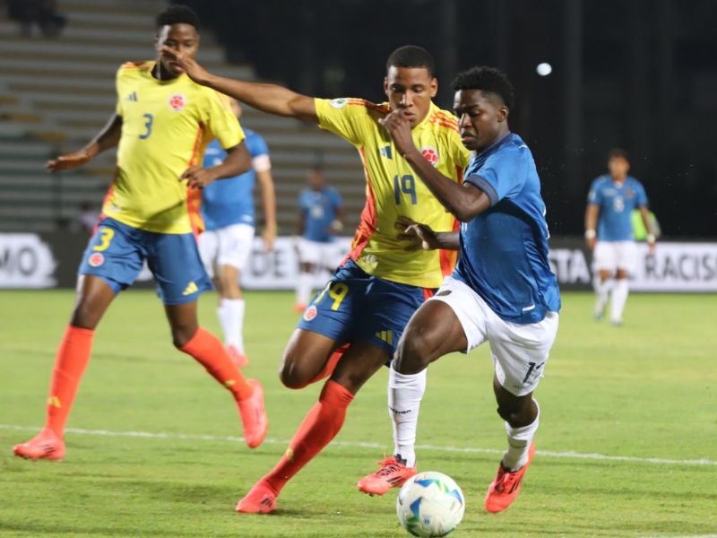 Ecuador cae ante Colombia y complica su camino en el Sudamericano Sub-20