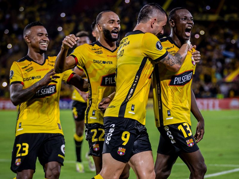 Noche de gloria: Barcelona SC derrota 3-0 a Corinthians en el Monumental