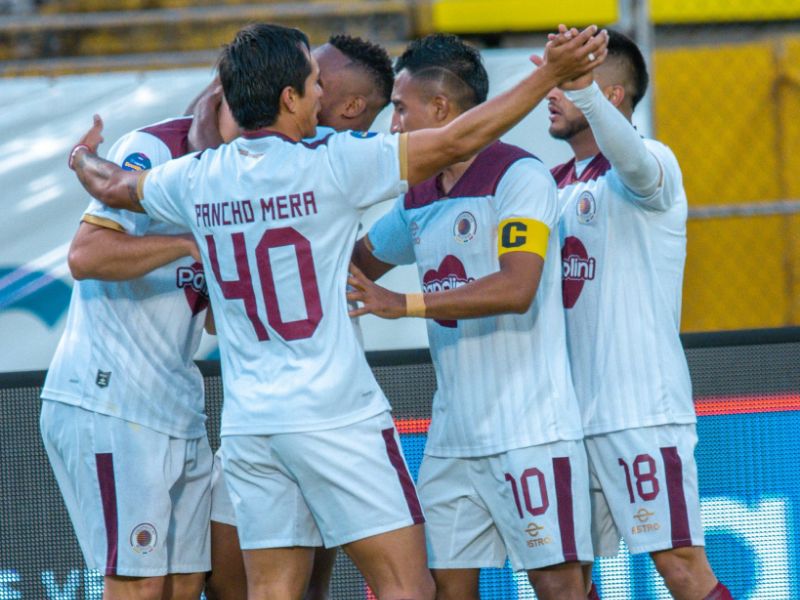 Vinotinto triunfa 2-1 ante Emelec y consigue su primera victoria en la Liga Pro