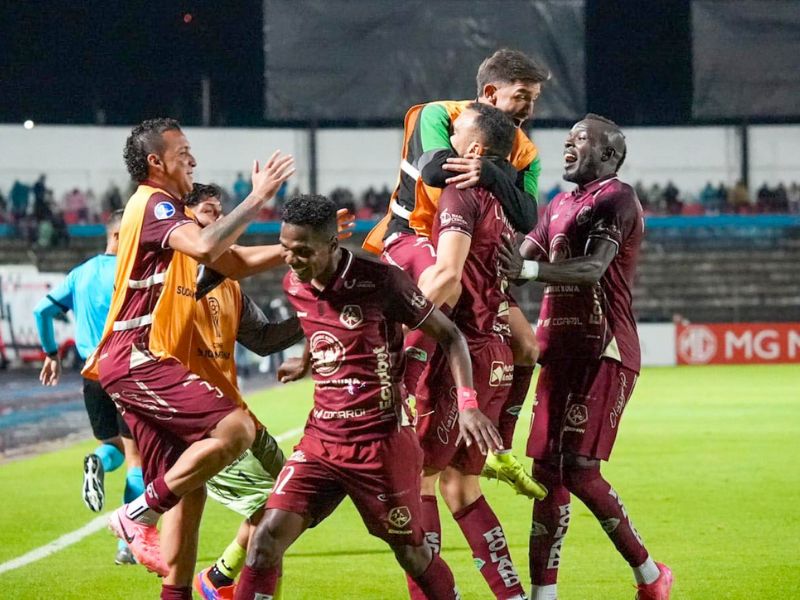 Mushuc Runa impone su fuerza en casa y gana 3-2 a Palestino en la Copa Sudamericana