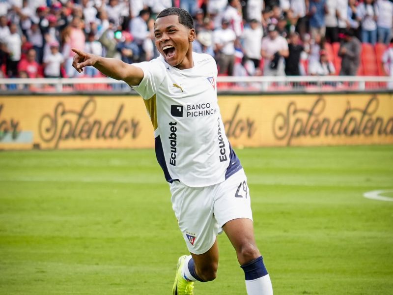 Liga de Quito se impone 3-1 a Aucas en el Superclásico capitalino