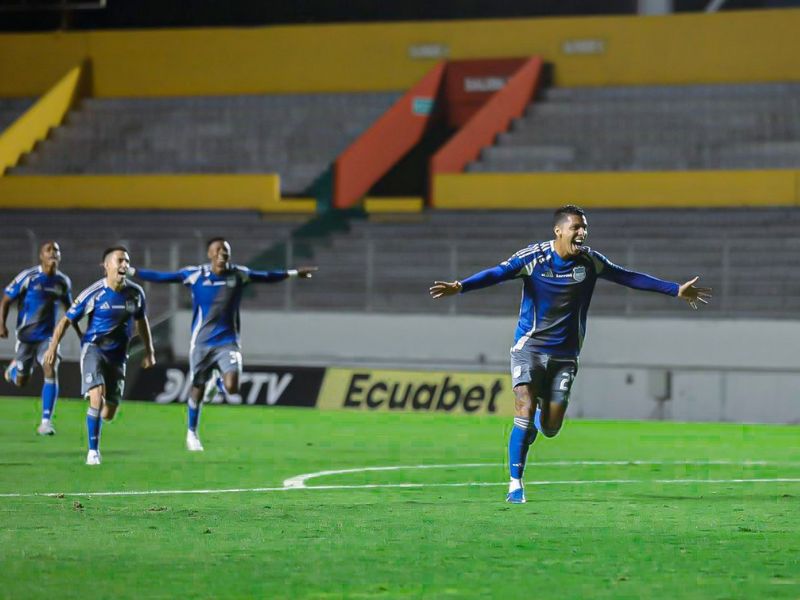 ¡Drama de Copa Ecuador! Emelec Avanza a Cuartos de Final Tras Una Agónica Tanda de Penales en el Gonzalo Pozo