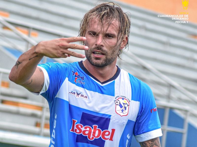 Manta FC vence 2-0 a Técnico Universitario en el cuadrangular de descenso